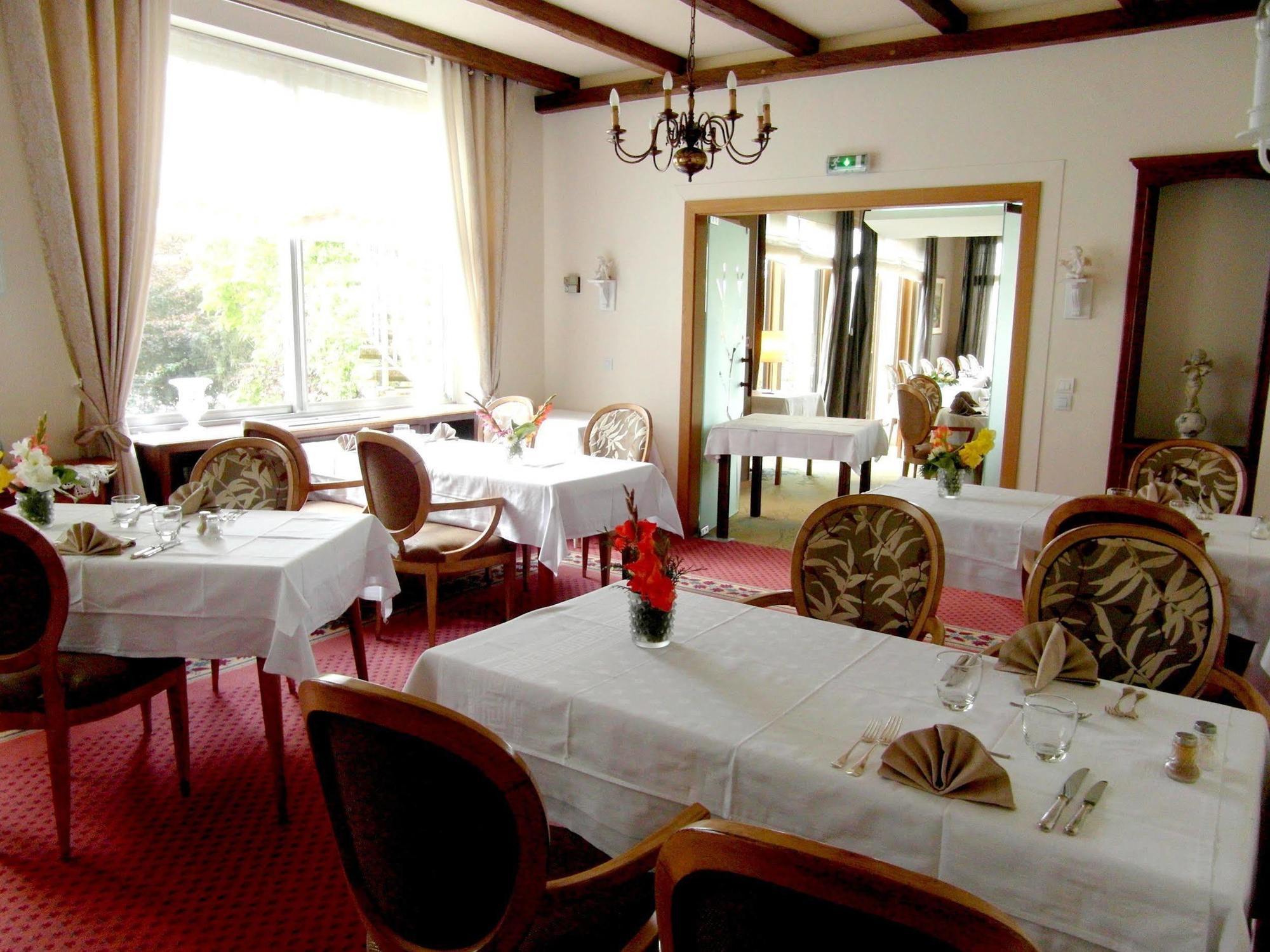 Spa Hotel Restaurant Au Lion D'Or La Petite-Pierre Kültér fotó